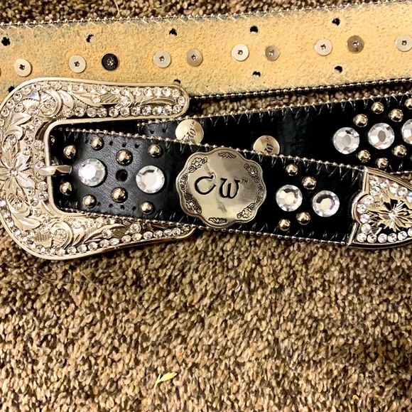CW Belt - Picture 3 of 4